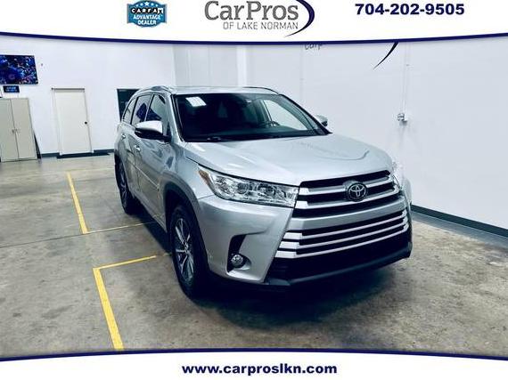 TOYOTA HIGHLANDER 2018 5TDJZRFHXJS888380 image