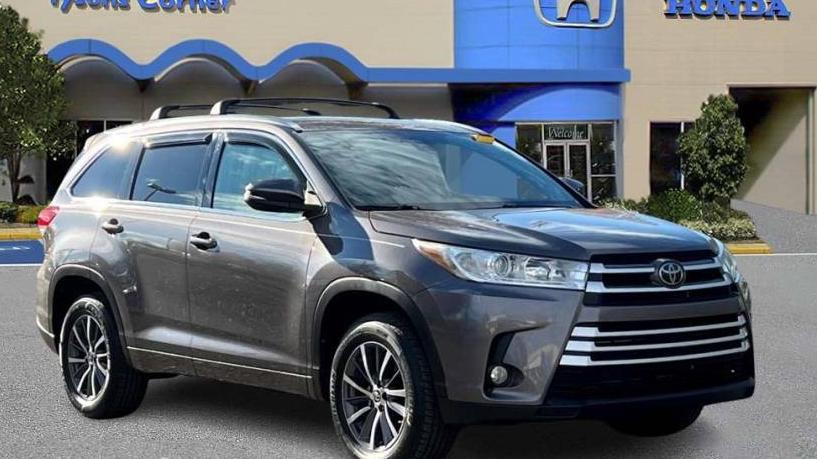 TOYOTA HIGHLANDER 2018 5TDKZRFH8JS533289 image