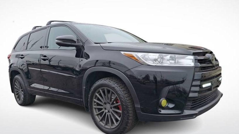 TOYOTA HIGHLANDER 2018 5TDJZRFH9JS890718 image