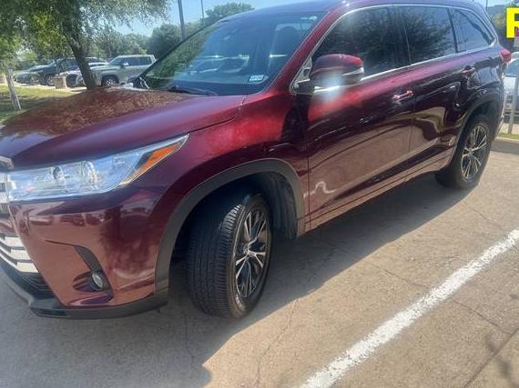 TOYOTA HIGHLANDER 2018 5TDZZRFH3JS262463 image