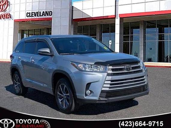 TOYOTA HIGHLANDER 2018 5TDKZRFH7JS542565 image