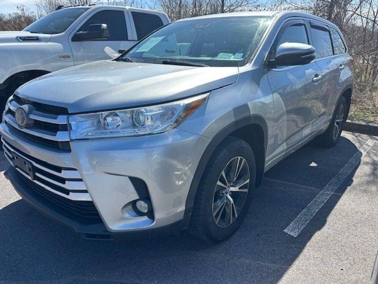 TOYOTA HIGHLANDER 2018 5TDBZRFH4JS894843 image