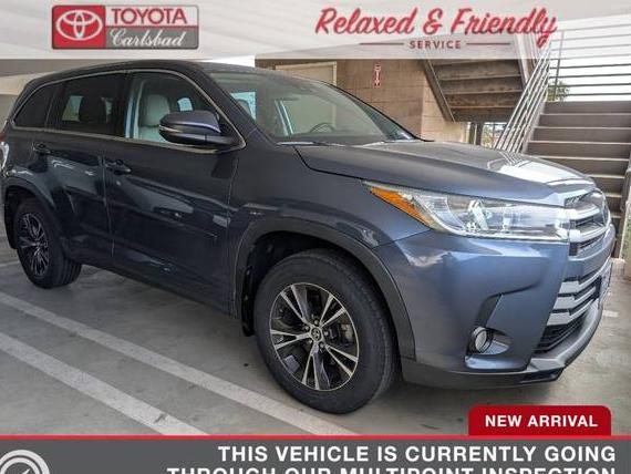 TOYOTA HIGHLANDER 2018 5TDBZRFH2JS804721 image