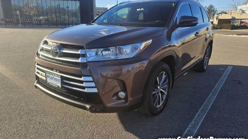 TOYOTA HIGHLANDER 2018 5TDJZRFH1JS809212 image