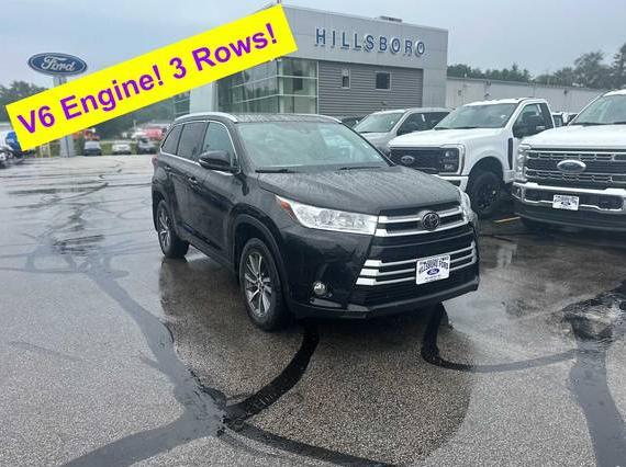 TOYOTA HIGHLANDER 2018 5TDJZRFH3JS884672 image