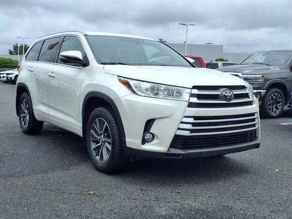 TOYOTA HIGHLANDER 2018 5TDJZRFHXJS853175 image