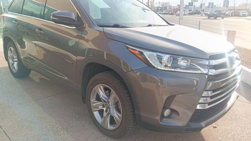 TOYOTA HIGHLANDER 2018 5TDDZRFH8JS811293 image