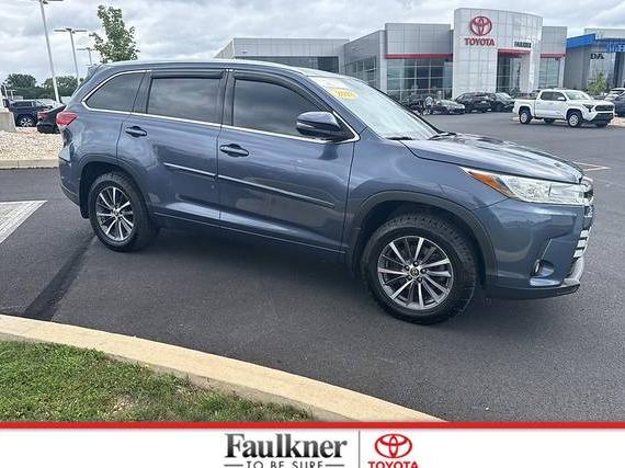 TOYOTA HIGHLANDER 2018 5TDJZRFH0JS866498 image