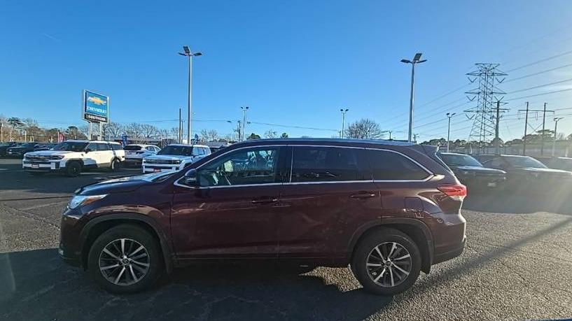 TOYOTA HIGHLANDER 2018 5TDJZRFHXJS862944 image