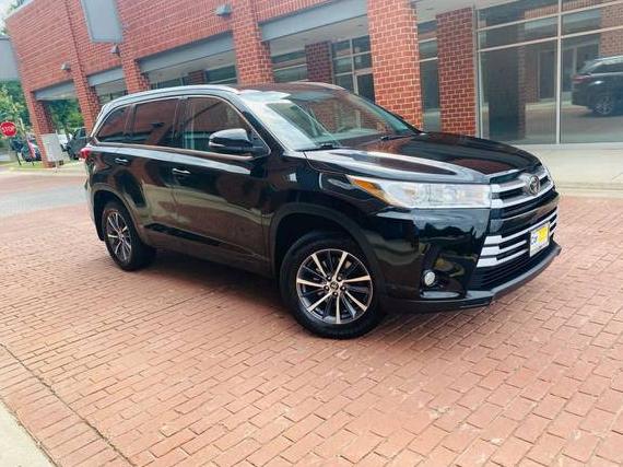 TOYOTA HIGHLANDER 2018 5TDJZRFH9JS838893 image