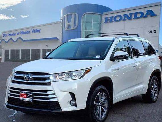 TOYOTA HIGHLANDER 2018 5TDJGRFH1JS047568 image