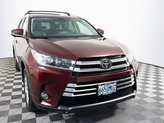 TOYOTA HIGHLANDER 2018 5TDDZRFH9JS800576 image TOYOTA HIGHLANDER 2018 5TDDZRFH9JS800576 image