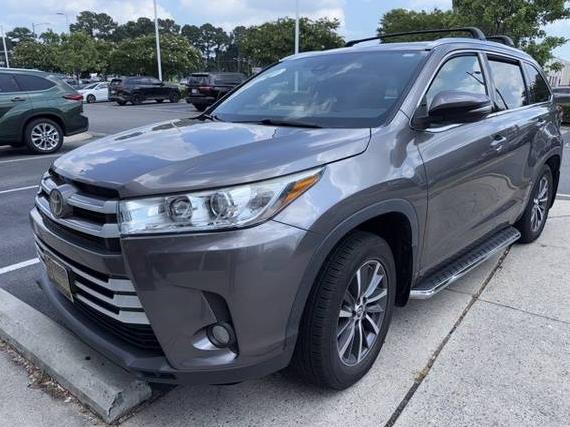 TOYOTA HIGHLANDER 2018 5TDJZRFH8JS532185 image