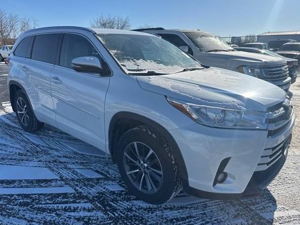 TOYOTA HIGHLANDER 2018 5TDJZRFH4JS900720 image