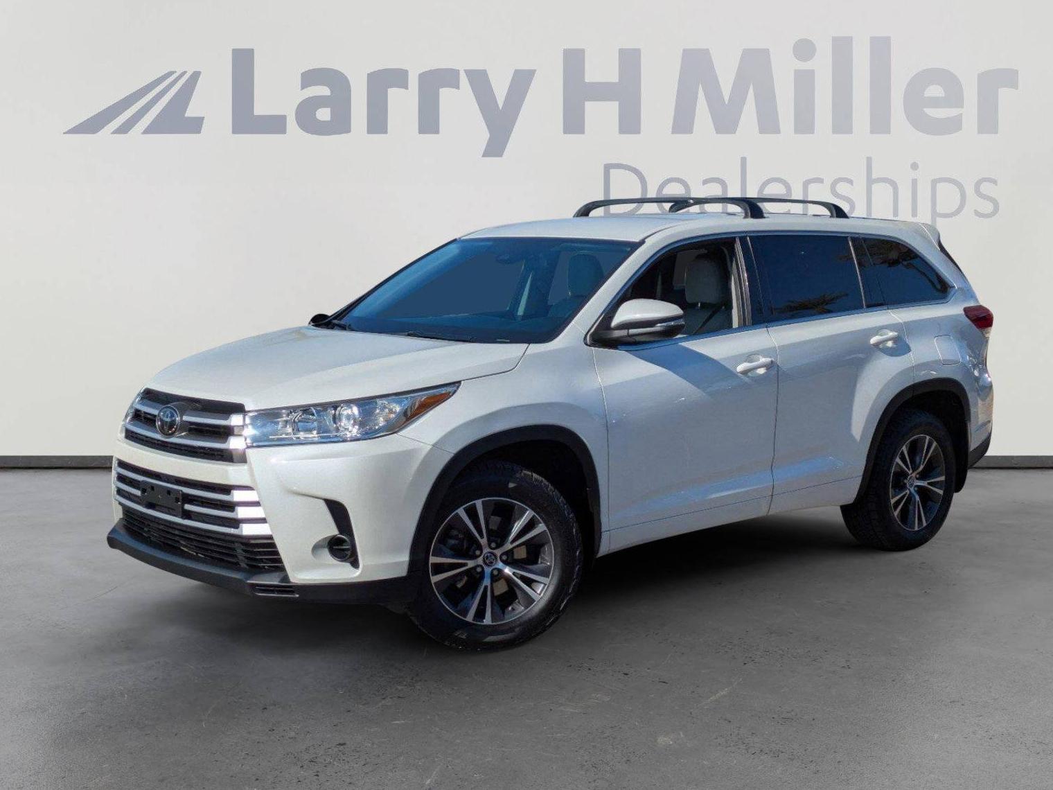 TOYOTA HIGHLANDER 2018 5TDZARFH8JS034840 image