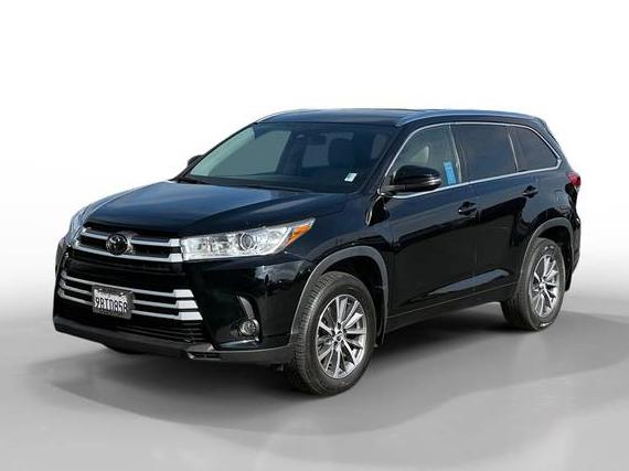 TOYOTA HIGHLANDER 2018 5TDJZRFH7JS559183 image