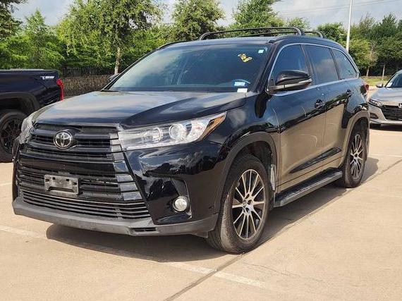 TOYOTA HIGHLANDER 2018 5TDJZRFH0JS886007 image