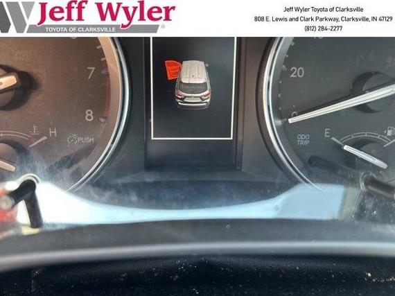 TOYOTA HIGHLANDER 2018 5TDKZRFH1JS537118 image