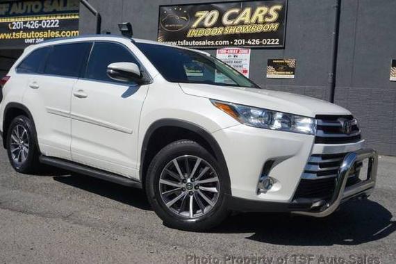 TOYOTA HIGHLANDER 2018 5TDJZRFH8JS528511 image