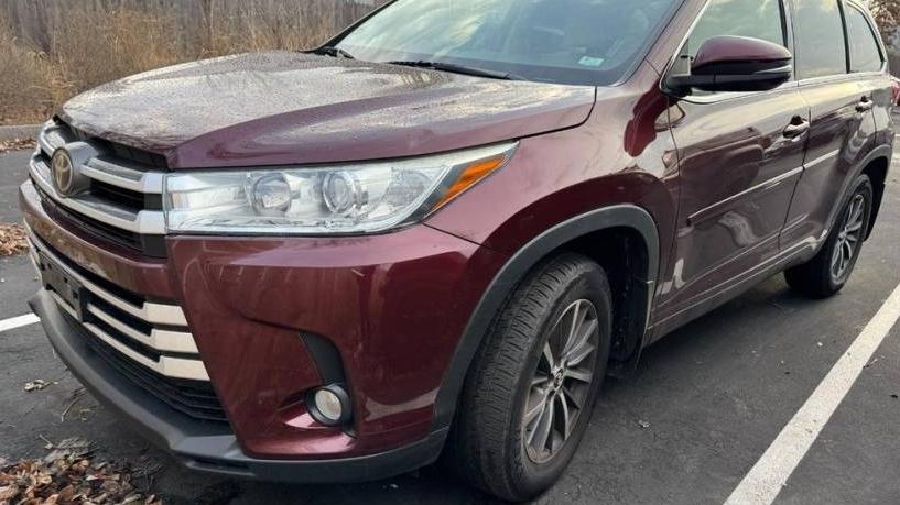 TOYOTA HIGHLANDER 2018 5TDJZRFH9JS499147 image