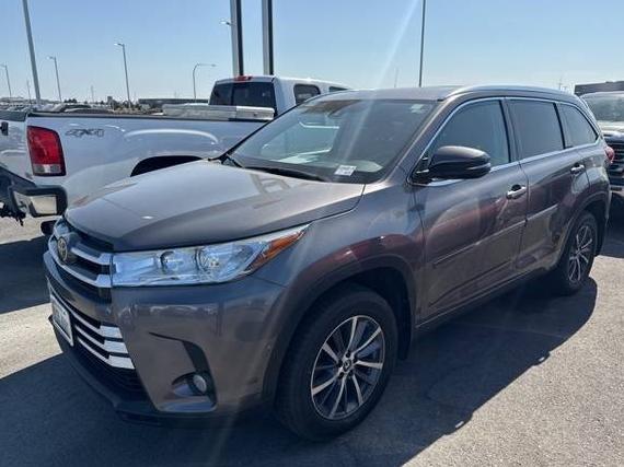 TOYOTA HIGHLANDER 2018 5TDJZRFHXJS526422 image
