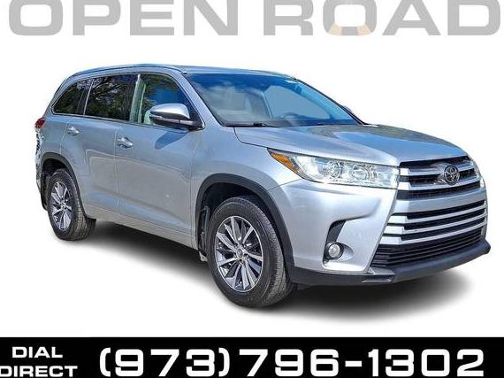 TOYOTA HIGHLANDER 2018 5TDJZRFH8JS902017 image