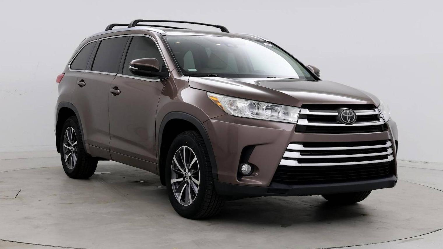 TOYOTA HIGHLANDER 2018 5TDKZRFH4JS238335 image