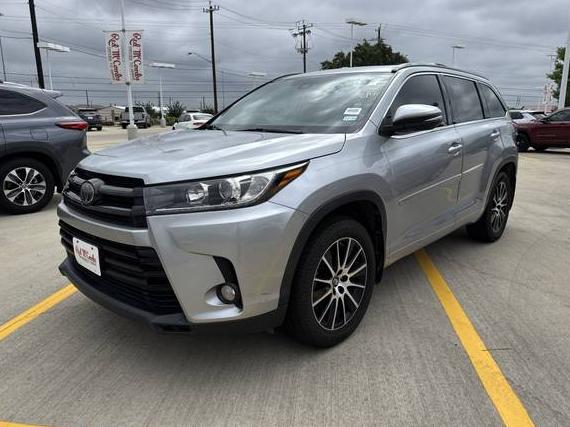 TOYOTA HIGHLANDER 2018 5TDKZRFH2JS281426 image