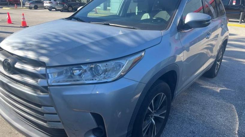 TOYOTA HIGHLANDER 2018 5TDZARFH9JS038167 image