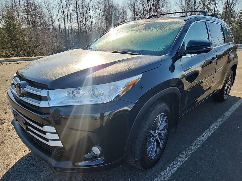 TOYOTA HIGHLANDER 2018 5TDJZRFH6JS839550 image