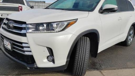 TOYOTA HIGHLANDER 2018 5TDDZRFH3JS888587 image