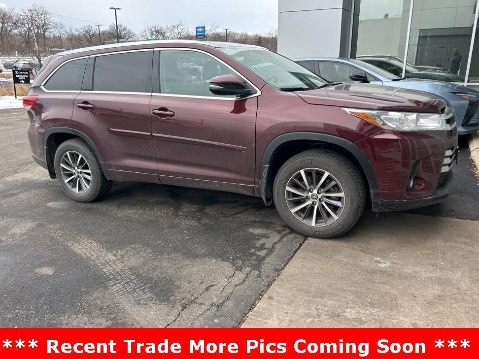 TOYOTA HIGHLANDER 2018 5TDJZRFH9JS850073 image