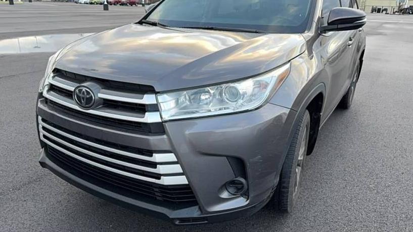 TOYOTA HIGHLANDER 2018 5TDBZRFH2JS885137 image