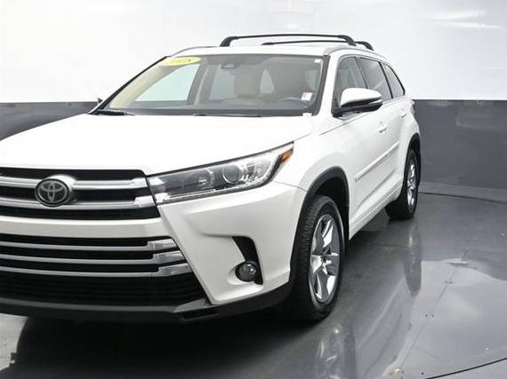 TOYOTA HIGHLANDER 2018 5TDYZRFH4JS250799 image