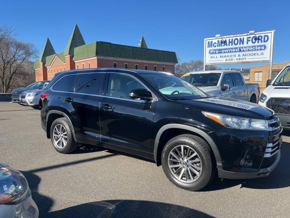 TOYOTA HIGHLANDER 2018 5TDJZRFH9JS859937 image