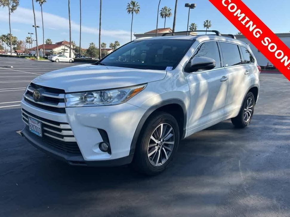 TOYOTA HIGHLANDER 2018 5TDKZRFH2JS286013 image