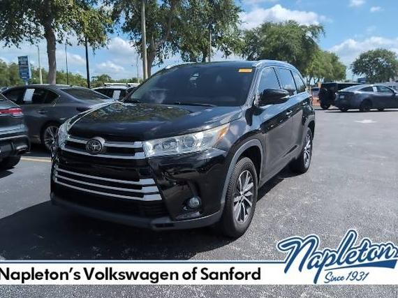 TOYOTA HIGHLANDER 2018 5TDKZRFH9JS548464 image
