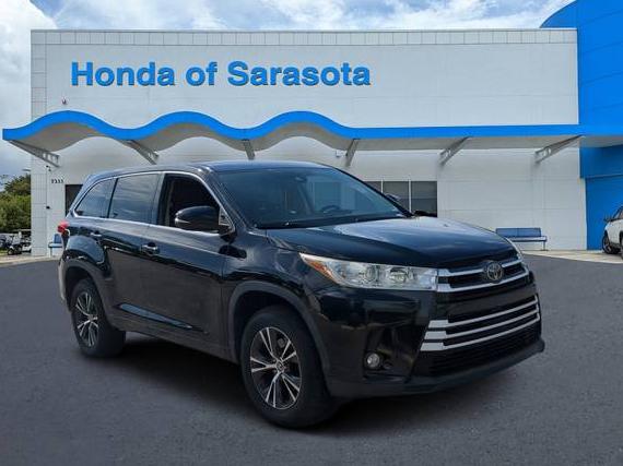 TOYOTA HIGHLANDER 2018 5TDZZRFH3JS236817 image TOYOTA HIGHLANDER 2018 5TDZZRFH3JS236817 image