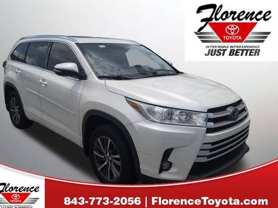TOYOTA HIGHLANDER 2018 5TDJZRFH6JS556274 image