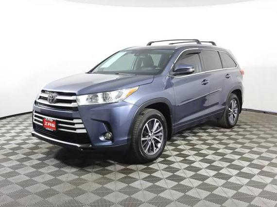 TOYOTA HIGHLANDER 2018 5TDJZRFH9JS494093 image