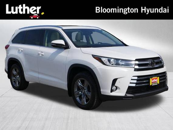 TOYOTA HIGHLANDER 2018 5TDDZRFH4JS807788 image