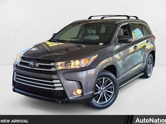 TOYOTA HIGHLANDER 2018 5TDJZRFH7JS900808 image