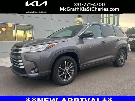 TOYOTA HIGHLANDER 2018 5TDJZRFH2JS535776 image