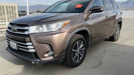 TOYOTA HIGHLANDER 2018 5TDKZRFHXJS255298 image