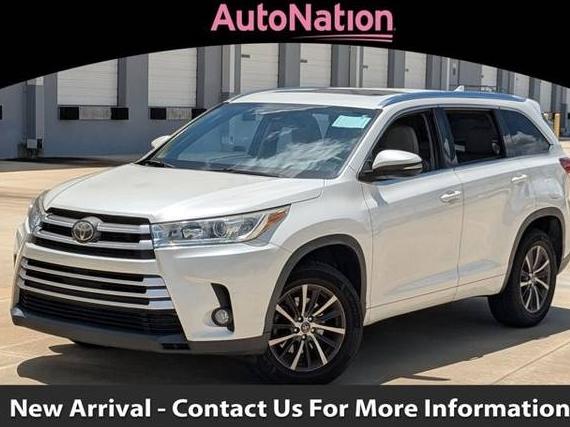 TOYOTA HIGHLANDER 2018 5TDKZRFH9JS536282 image