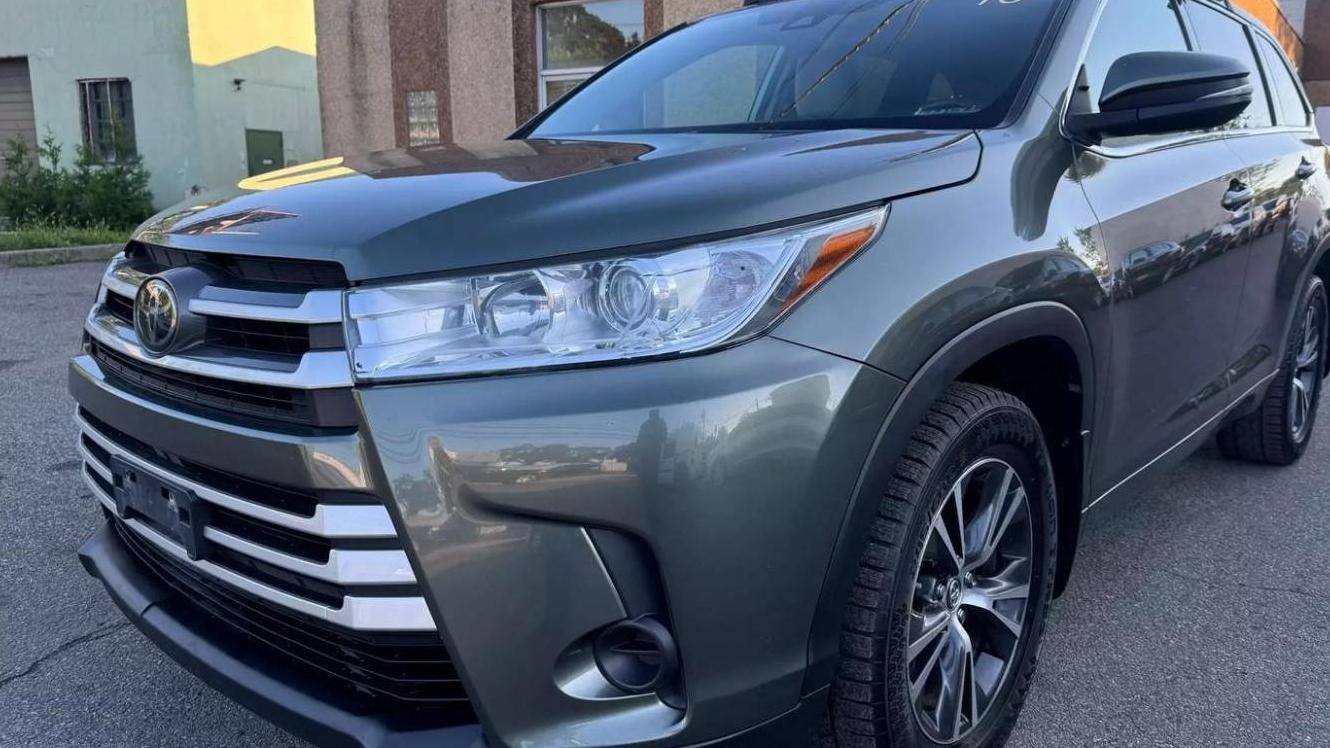 TOYOTA HIGHLANDER 2018 5TDBZRFH1JS911310 image