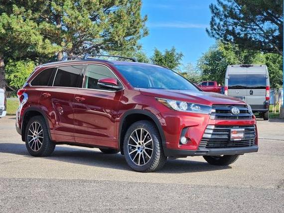 TOYOTA HIGHLANDER 2018 5TDJZRFH9JS868234 image