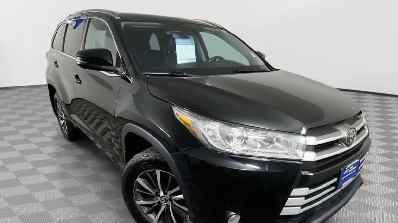 TOYOTA HIGHLANDER 2018 5TDJZRFH9JS834004 image