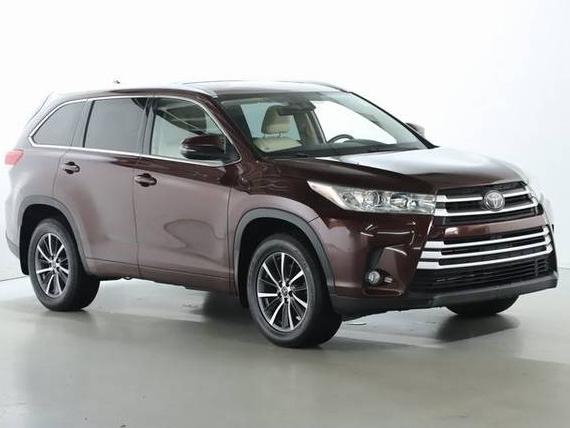 TOYOTA HIGHLANDER 2018 5TDJZRFH7JS809540 image