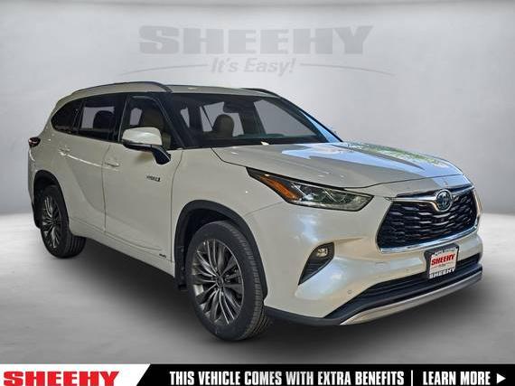 TOYOTA HIGHLANDER 2021 5TDEBRCH2MS016516 image